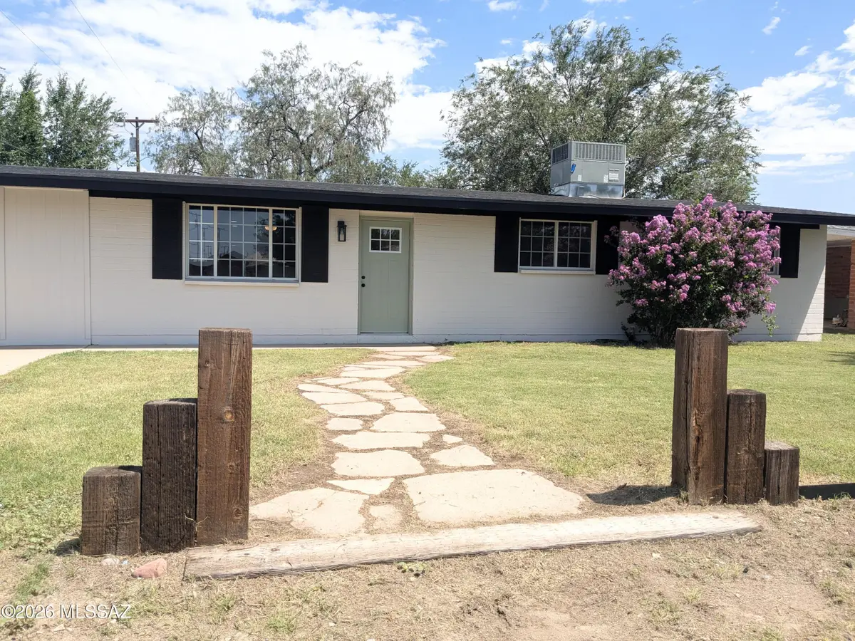 813 W Delos, Willcox, AZ 85643 - #1