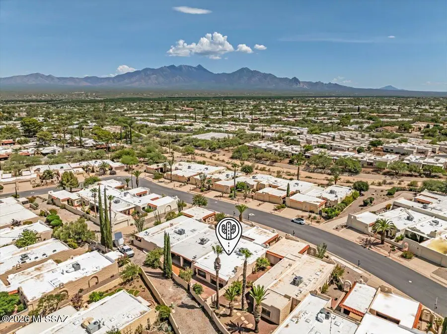 772 W Circulo Napa, Green Valley, AZ 85614 - #2