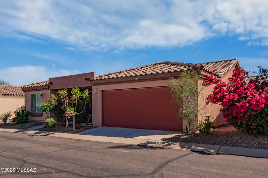 1345 W Vuelta Del Yunque, Sahuarita, AZ 85629 - #2