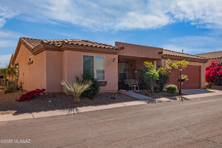 1345 W Vuelta Del Yunque, Sahuarita, AZ 85629 - #3