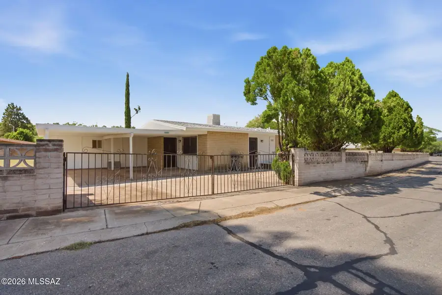 430 E Calle Sonora, Nogales, AZ 85621 - #2
