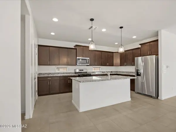 7911 S Walnutview, Tucson, AZ 85757