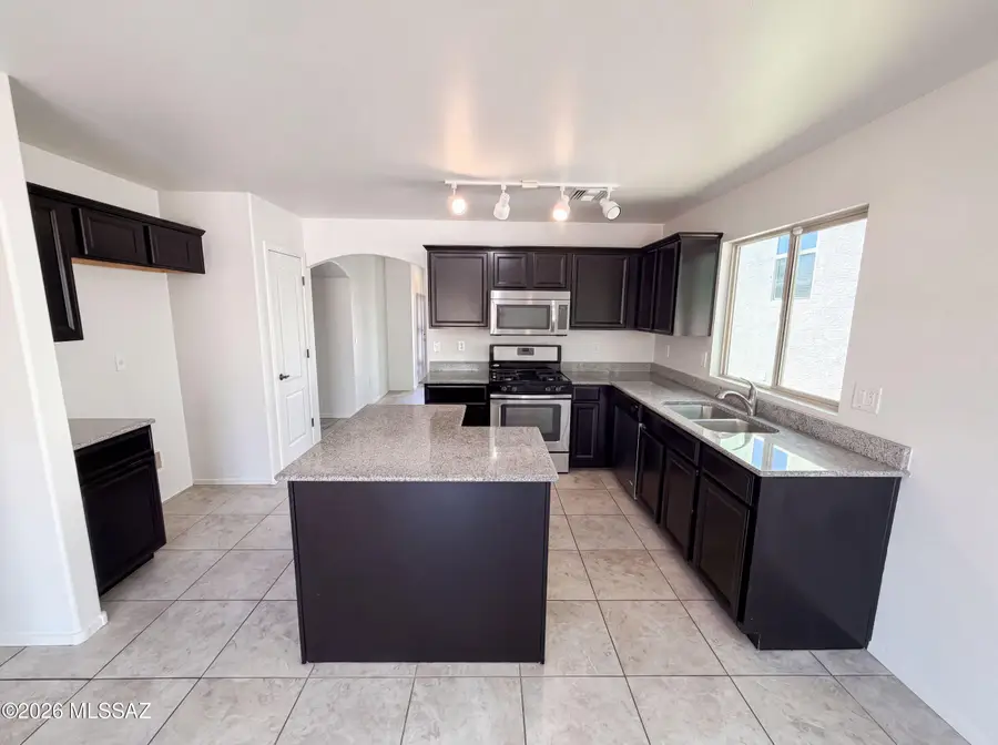 850 W Calle Arroyo Norte, Green Valley, AZ 85614 - #2