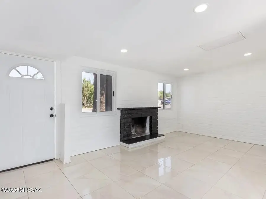 8282 E 18th, Tucson, AZ 85710 - #3