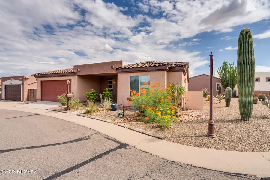 1151 W Vuelta Potrillo Mesteno, Sahuarita, AZ 85629 - #2