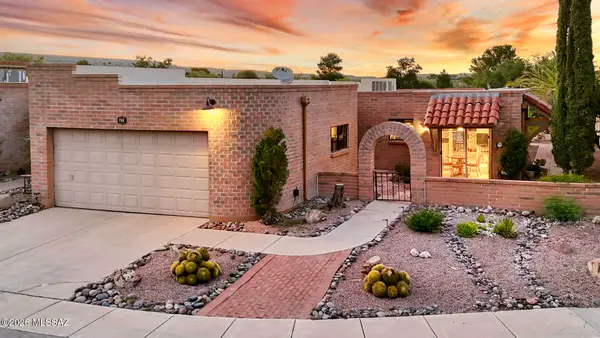 712 W Desert Hills, Green Valley, AZ 85622