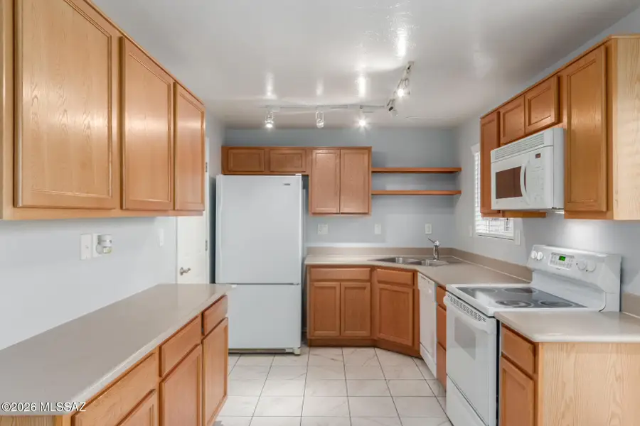 925 N Venice, Tucson, AZ 85711 - #2