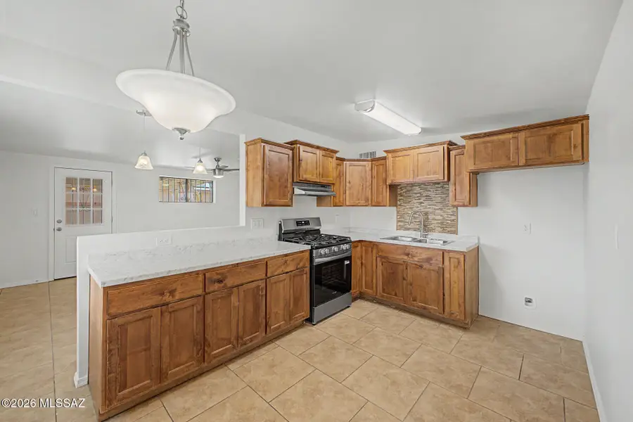218 E Elvado, Tucson, AZ 85756 - #2