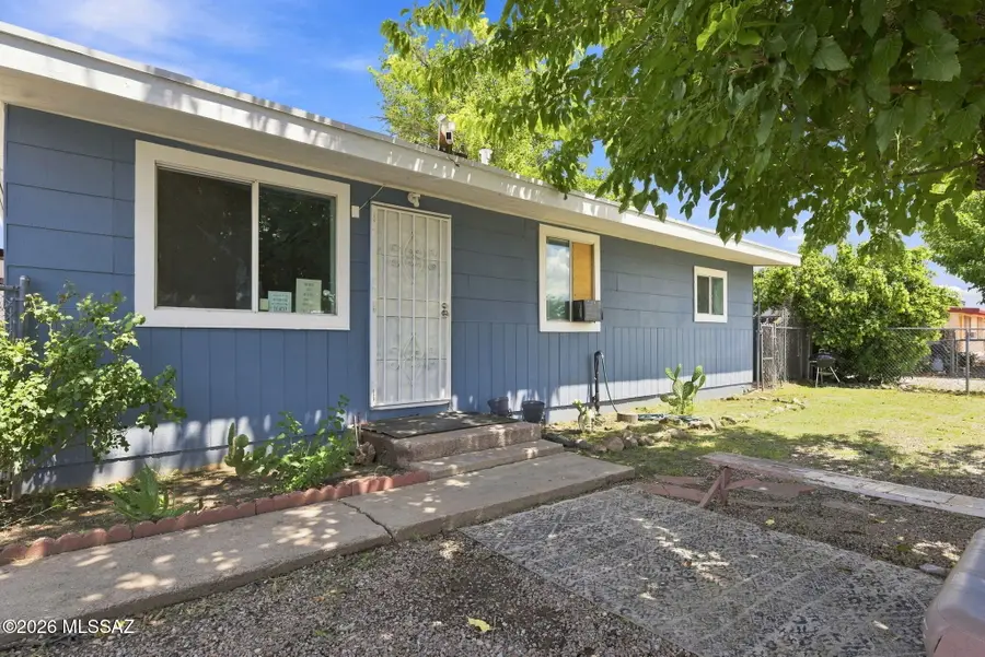 107 E Pinal, Huachuca City, AZ 85616 - #2
