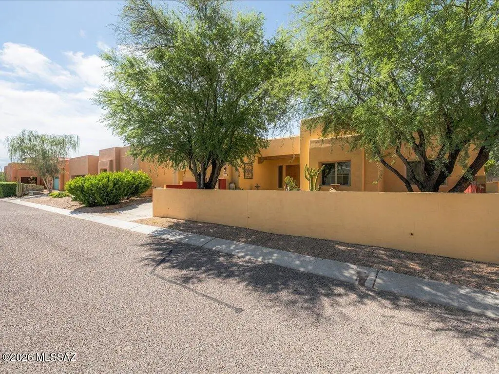 10647 E George Brookbank, Tucson, AZ 85747 - #1