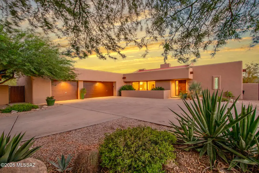 11725 N Via De La Verbenita, Oro Valley, AZ 85737 - #2