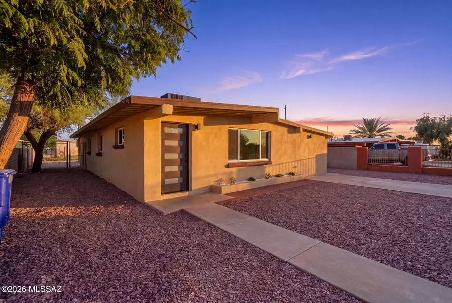 10 E Corona, Tucson, AZ 85756 - #2