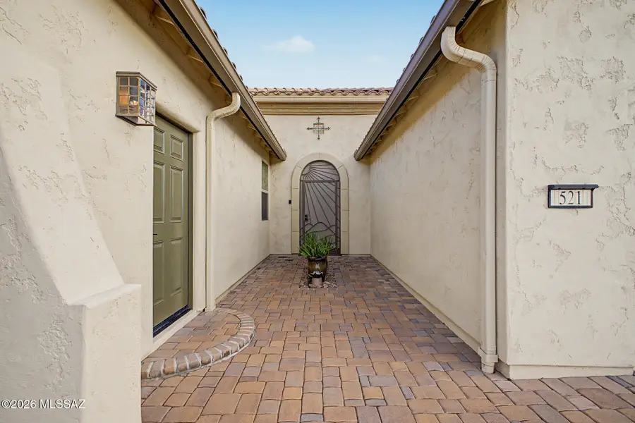 521 N Easter Lily, Green Valley, AZ 85614 - #2