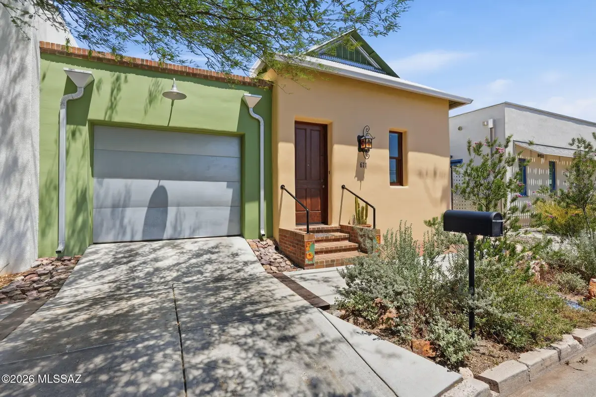 671 S Main, Tucson, AZ 85701 - #1