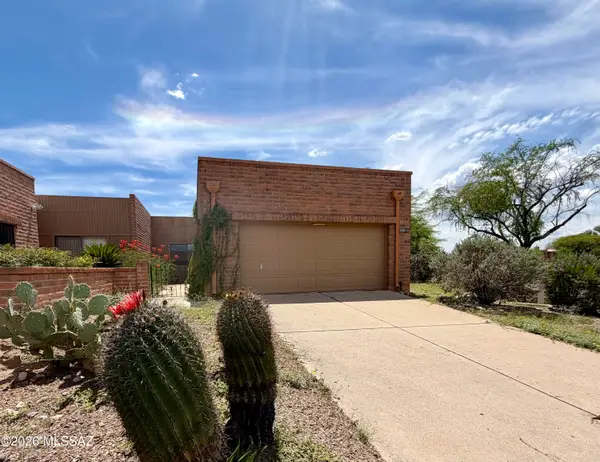 1669 W Calle Del Grajo, Green Valley, AZ 85622