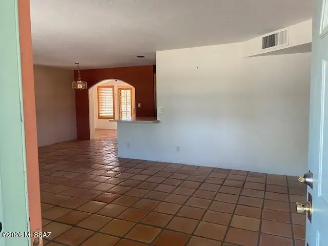 422 E Las Milpas, Green Valley, AZ 85614 - #2