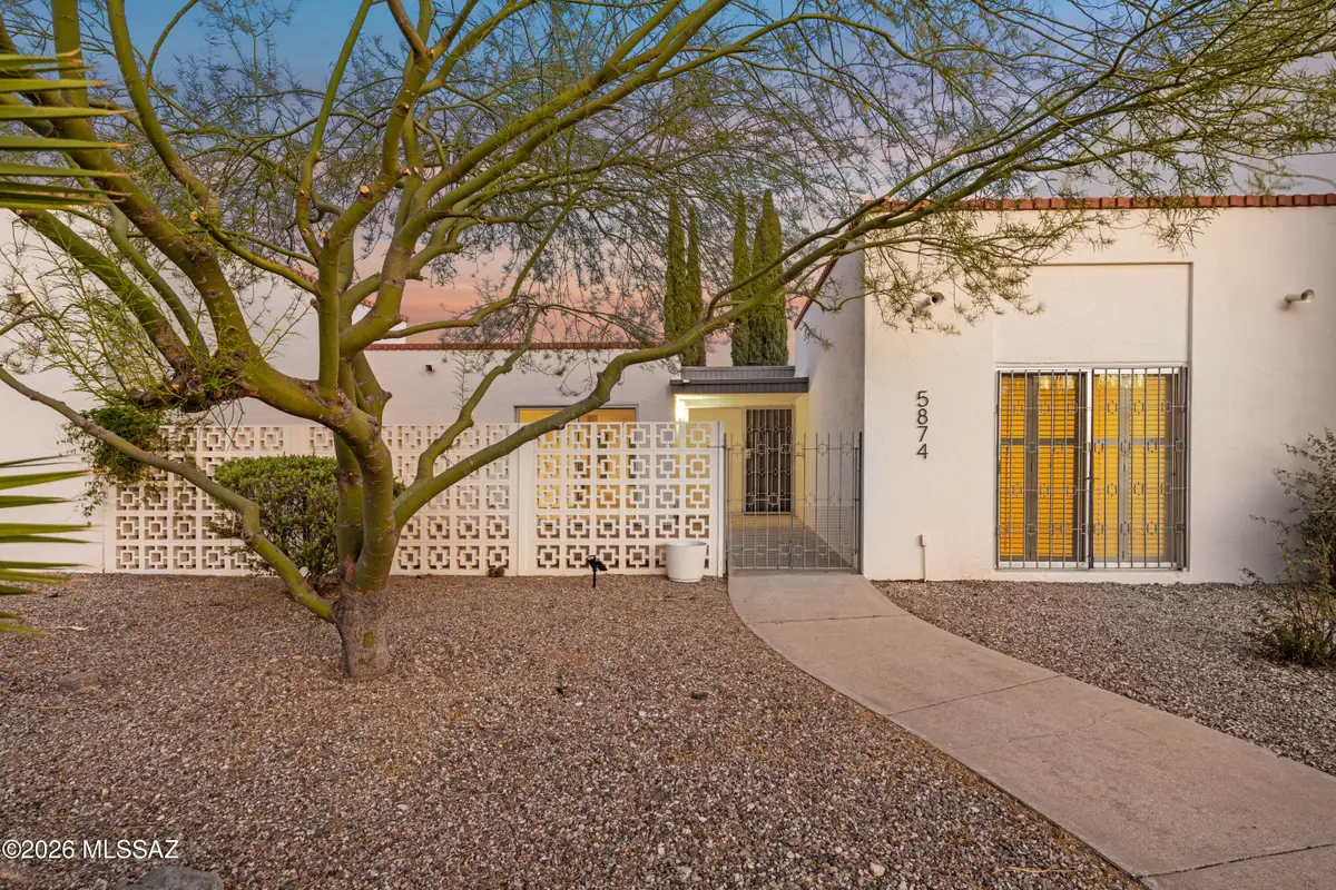 5874 N Camino Esplendora, Tucson, AZ 85718 - #1
