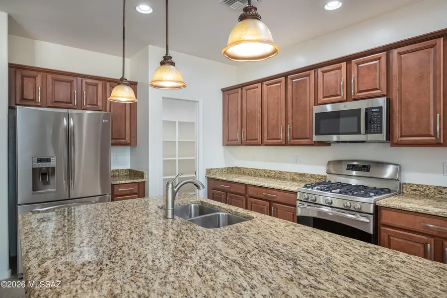 379 E Honey Bee Preserve, Oro Valley, AZ 85755 - #3