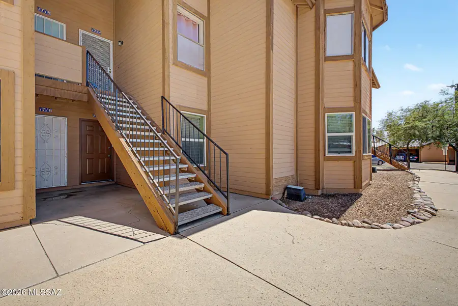 1712 W Park Wood, Tucson, AZ 85746 - #3
