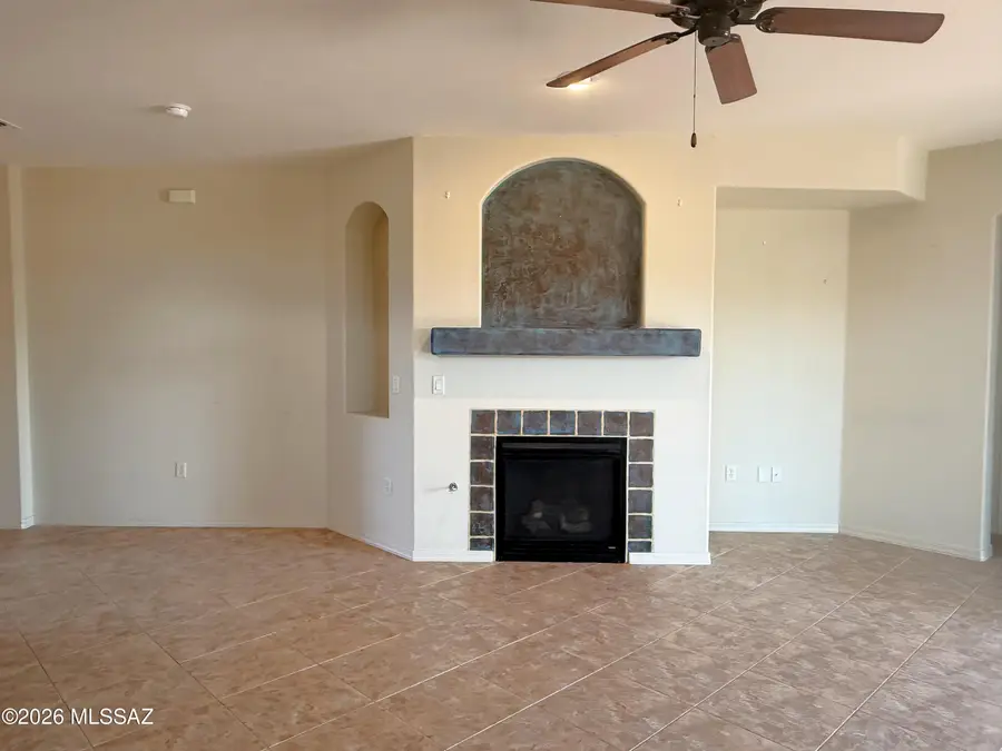 2445 S Via Anzavita, Green Valley, AZ 85614 - #3