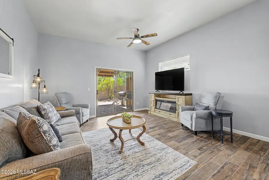 2408 N Avenida Mena, Green Valley, AZ 85614 - #2