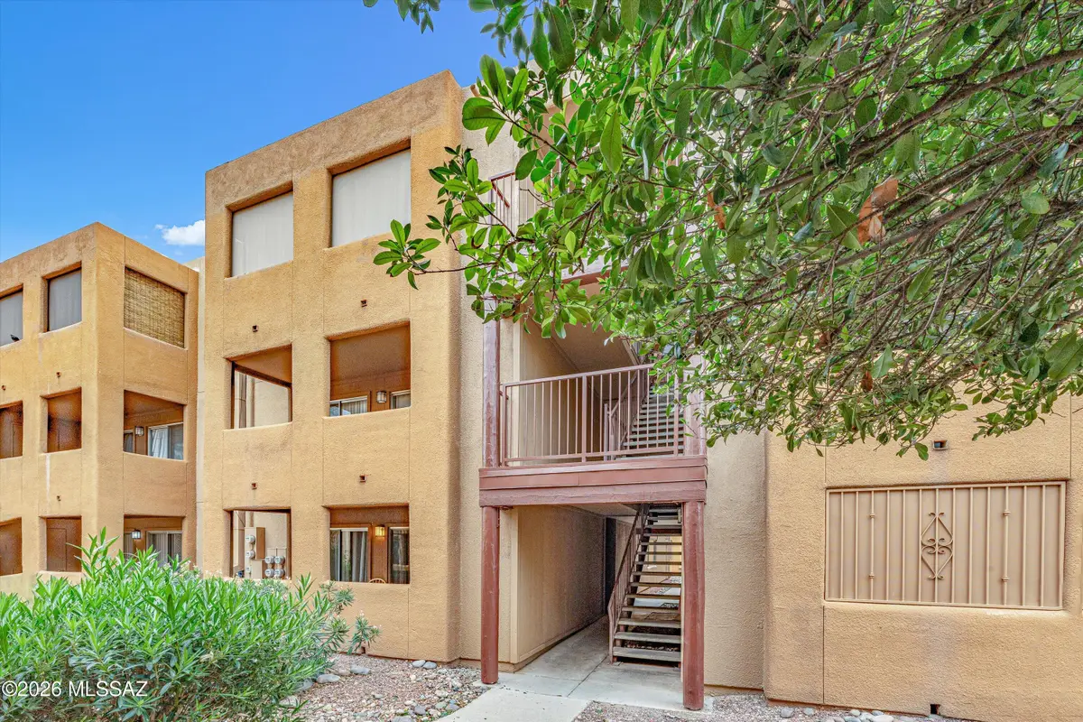 1810 E Blacklidge, Tucson, AZ 85719 - #1
