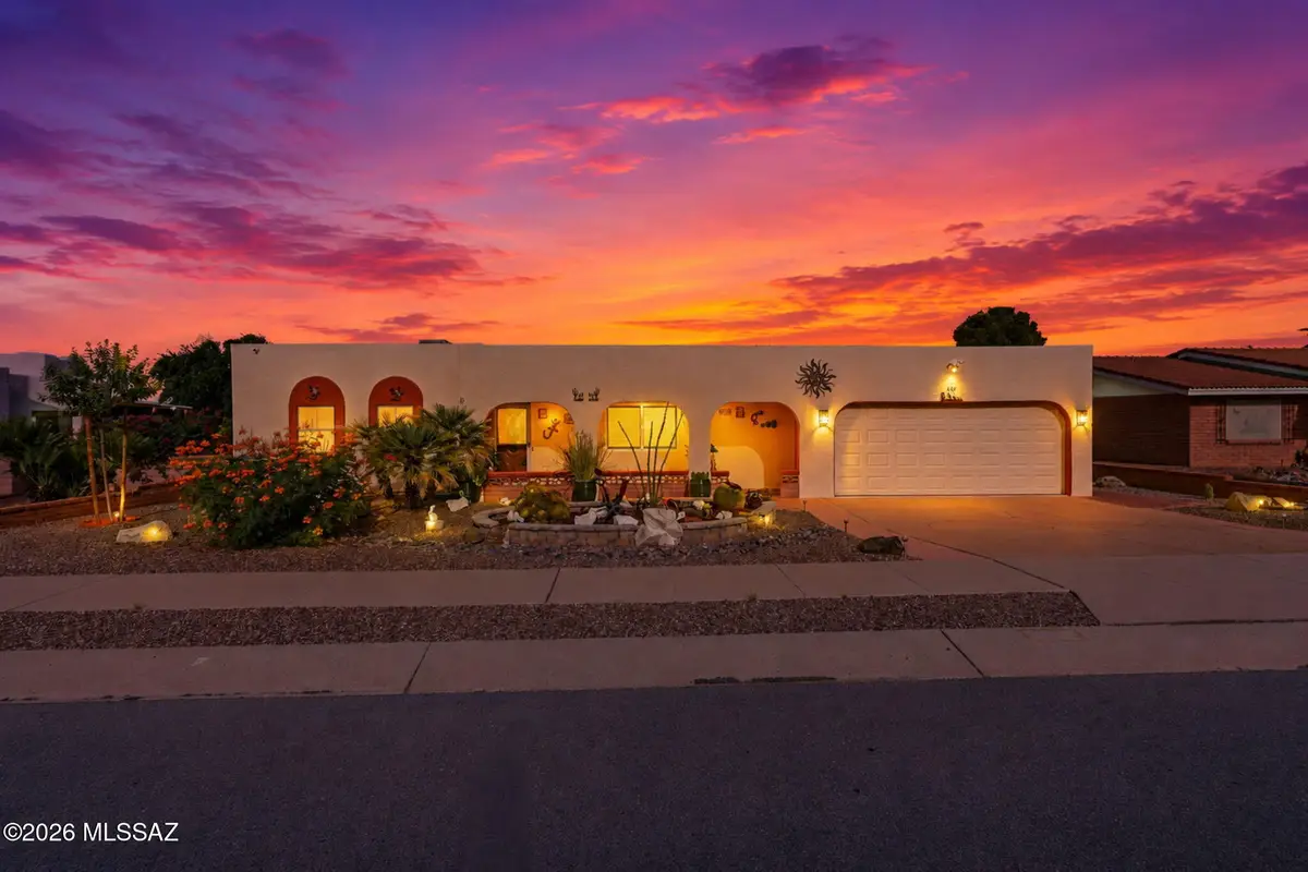 636 N Paseo Rico, Green Valley, AZ 85614 - #1