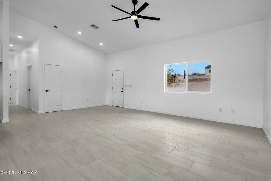 879 Lisboa, Rio Rico, AZ 85648 - #3