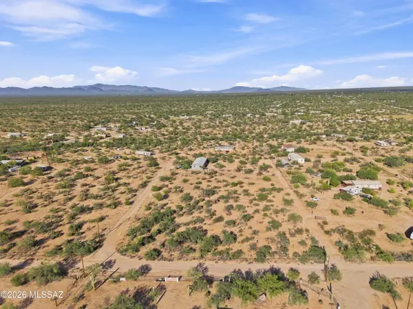 16305 W Cougar, Tucson, AZ 85736