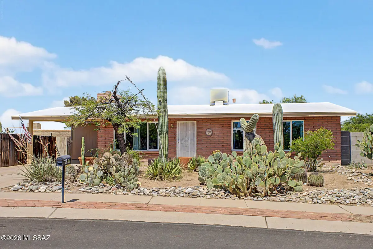 8417 E Domenic, Tucson, AZ 85730 - #1