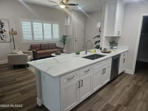 2020 E River, Tucson, AZ 85718