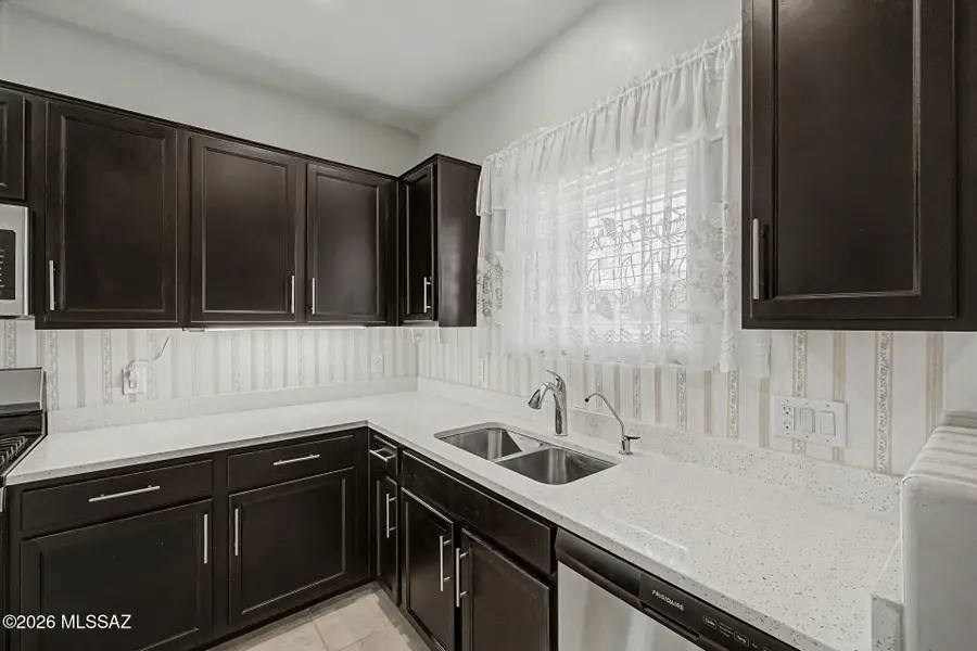 4255 E White Water, Tucson, AZ 85706 - #3