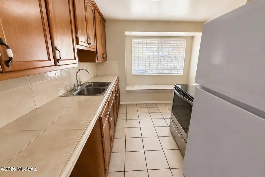 301 W Hatfield, Tucson, AZ 85706 - #2