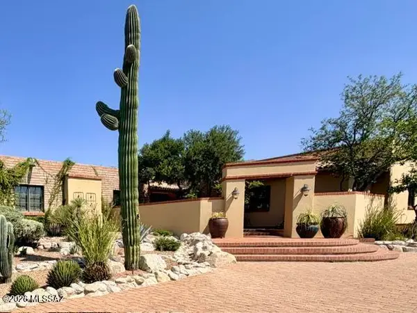 6830 N Solaz Cuarto, Tucson, AZ 85718