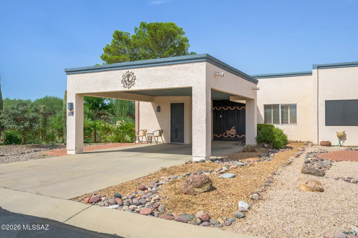 992 W Camino Del Arrendajo, Green Valley, AZ 85622 - #1