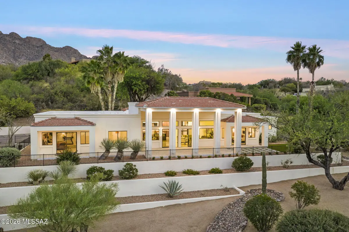 295 W Valle Del Oro, Oro Valley, AZ 85737 - #1