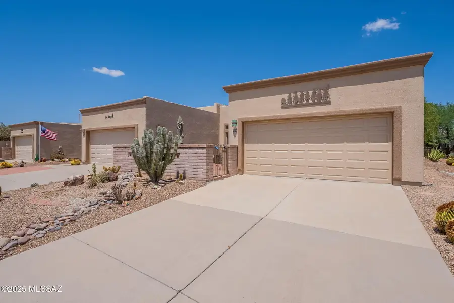 580 W Crenshaw, Green Valley, AZ 85614 - #2