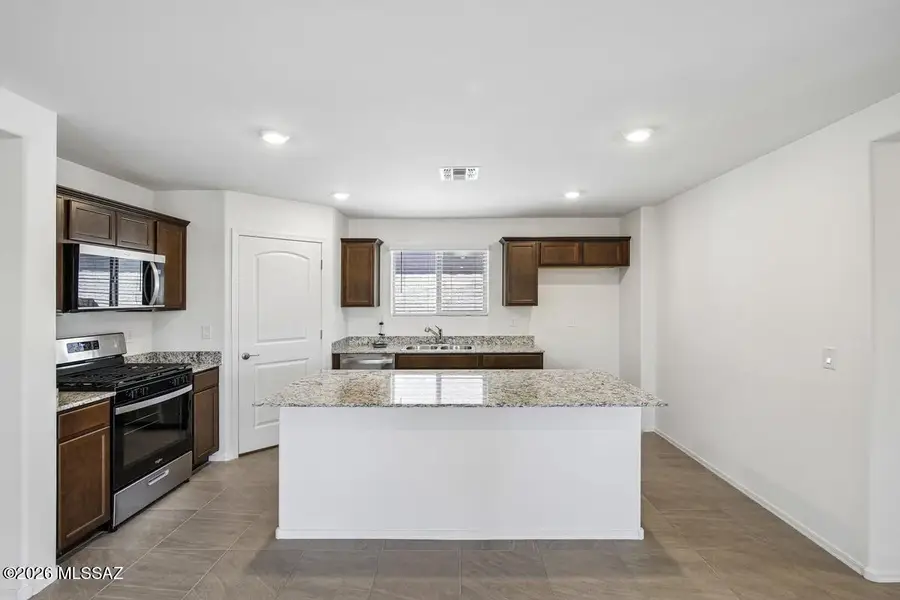 12382 N Bella Victoria, Marana, AZ 85658 - #3