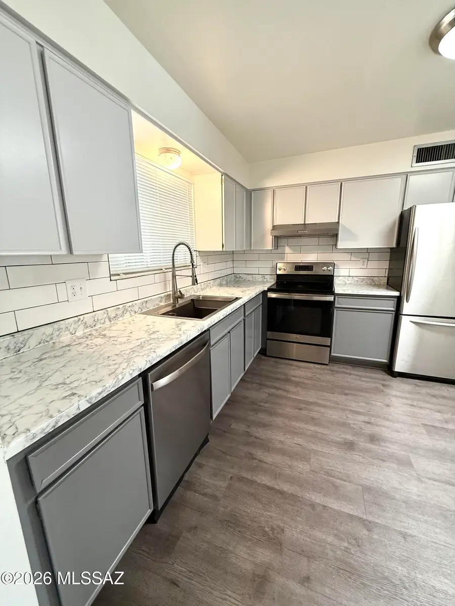 995 N Caribe, Tucson, AZ 85710 - #2