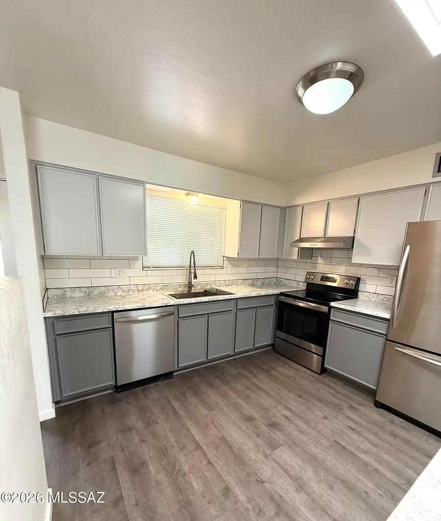 995 N Caribe, Tucson, AZ 85710 - #3