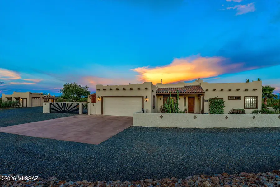 3650 W Calle Tres, Green Valley, AZ 85622 - #2