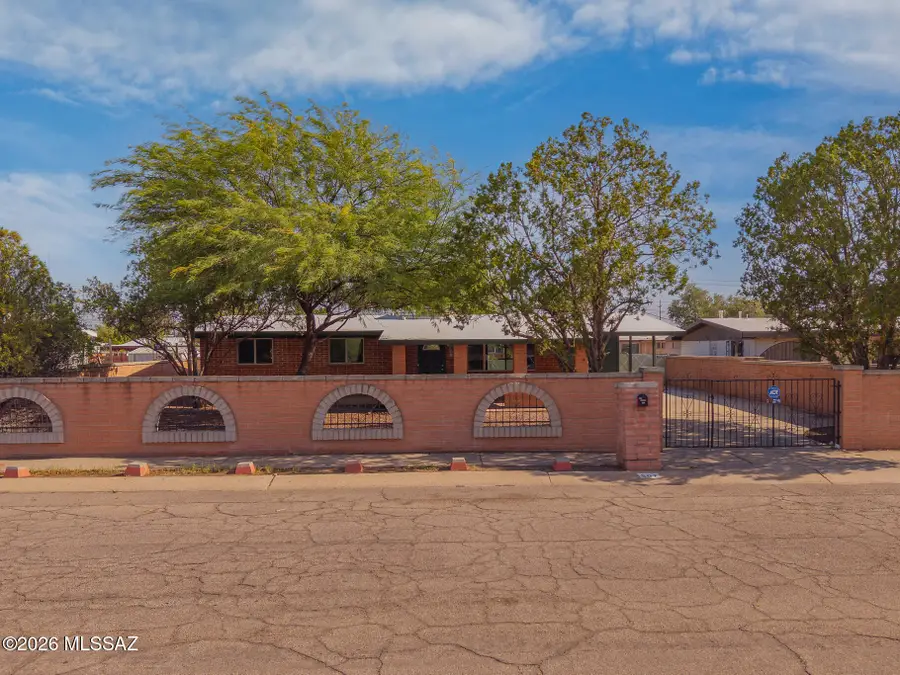 507 W Hatfield, Tucson, AZ 85706 - #2