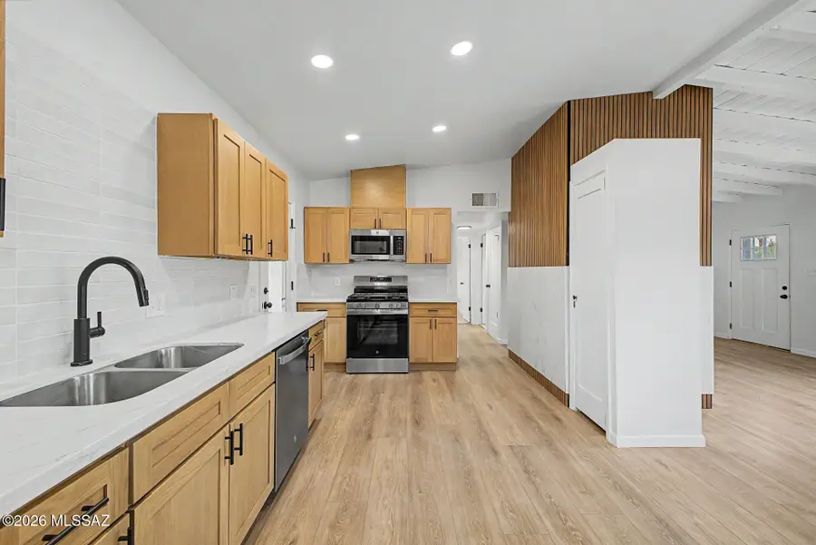 3446 N Mountain, Tucson, AZ 85719 - #3