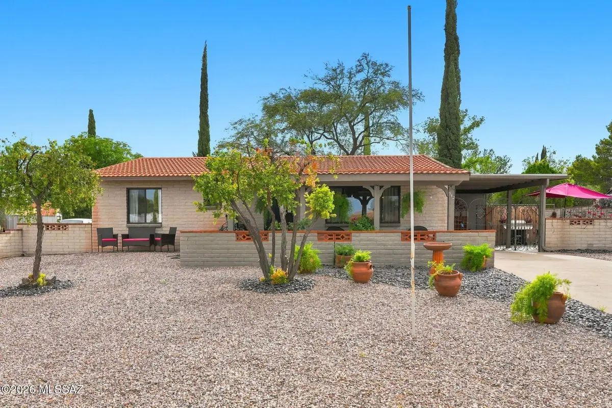 942 S Abrego, Green Valley, AZ 85614 - #1