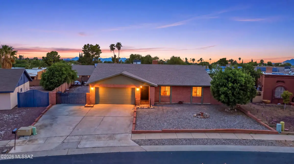 1618 S Pebble Beach, Tucson, AZ 85710 - #1