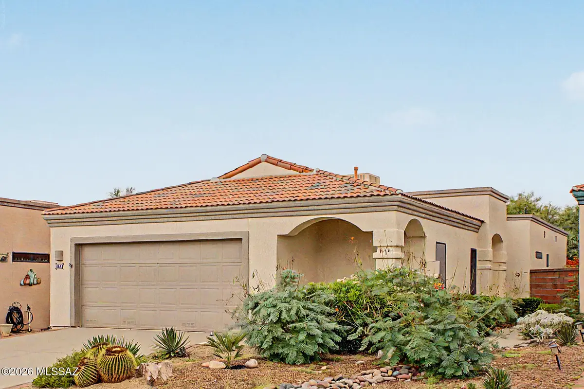 175 N Crescent Bell, Green Valley, AZ 85614 - #1