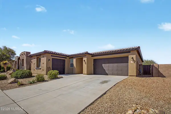 1124 W Golden Meadow Path, Sahuarita, AZ 85629
