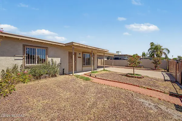 2111 E Minorka, Tucson, AZ 85706
