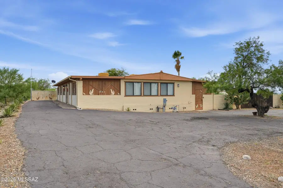 9701 W Calle Anasazi, Tucson, AZ 85735 - #3