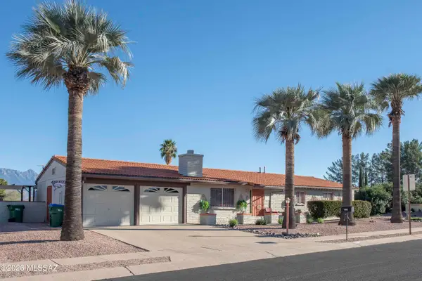 1031 S La Pera, Green Valley, AZ 85614
